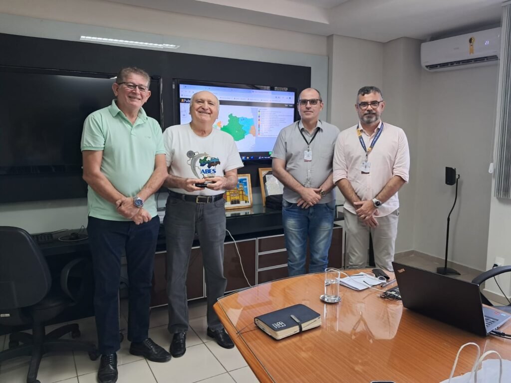 Na foto, da esquerda para a direita: José Dantas de Lima; Antônio Nominando Diniz Filho; Eduardo Ferreira Albuquerque e Júlio Uchoa Cavalcanti Neto.